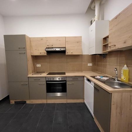 Donaufelder City Apartment Виена Екстериор снимка